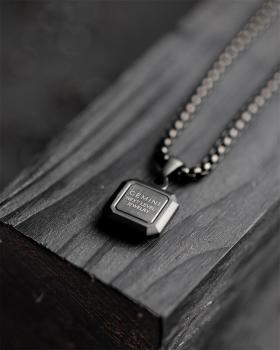 Preview: Halskette aus Titan/Stahl mit schwarzem Achat - Meraki Black